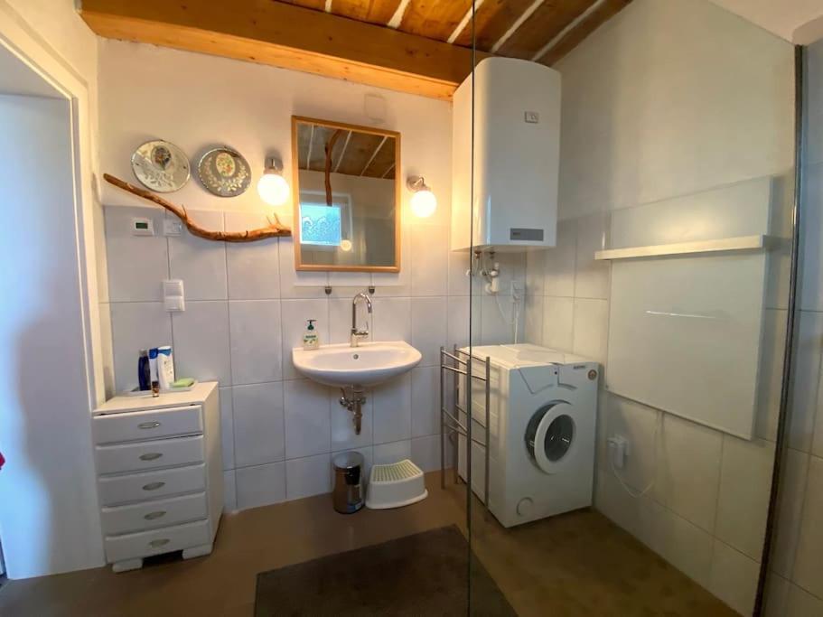 Ferienhaus Mit Garten In Thermennaehe Strebersdorf Bagian luar foto